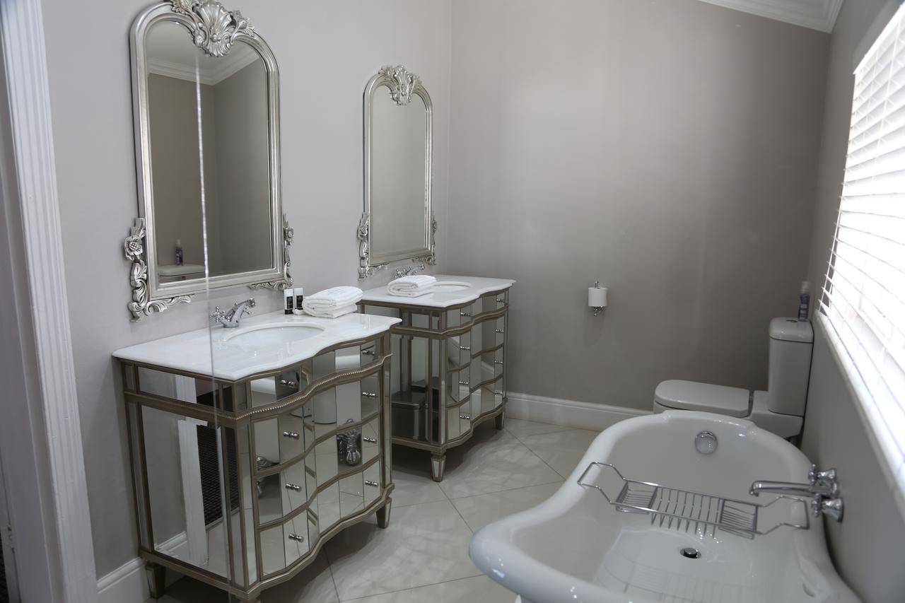 The Kingsman Boutique Hotel Burgersdorp Exteriör bild
