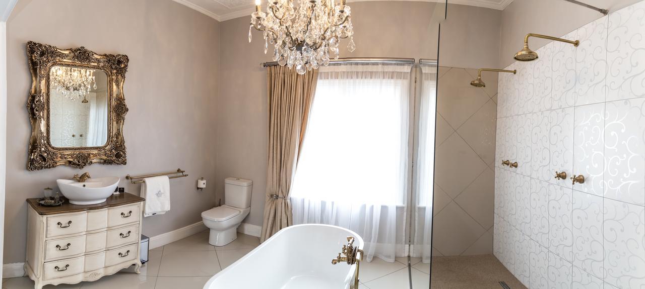 The Kingsman Boutique Hotel Burgersdorp Exteriör bild